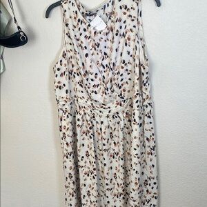 Elegant Cream and Brown Sleeveless Dress